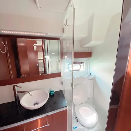 Отель Sejour Exceptionnel Sur Un Yacht - Linge & Menage Inclus Ла-Рошель