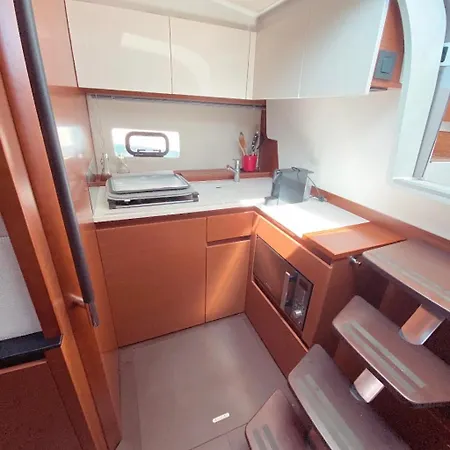 Sejour Exceptionnel Sur Un Yacht - Linge & Menage Inclus Отель *